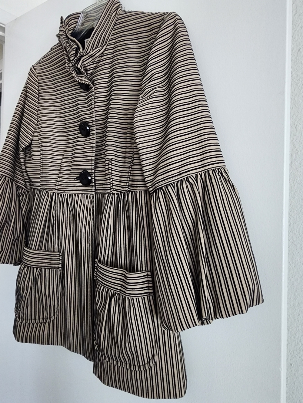 NANETTE LEPORE | "Roulette Wheel" Peplum-style Striped Jacket | Size 8 - Picture 3 of 7